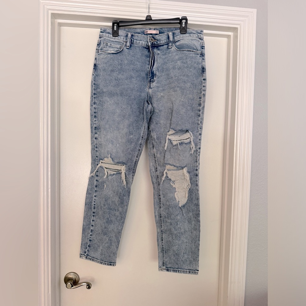 Woman’s low rise jeans